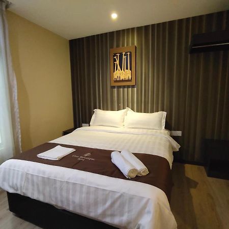 Geo Boutique Hotel - Seri Kembangan Exteriör bild