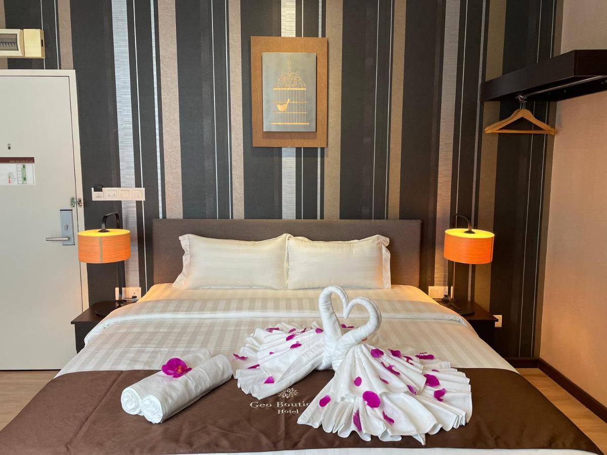 Geo Boutique Hotel - Seri Kembangan Exteriör bild