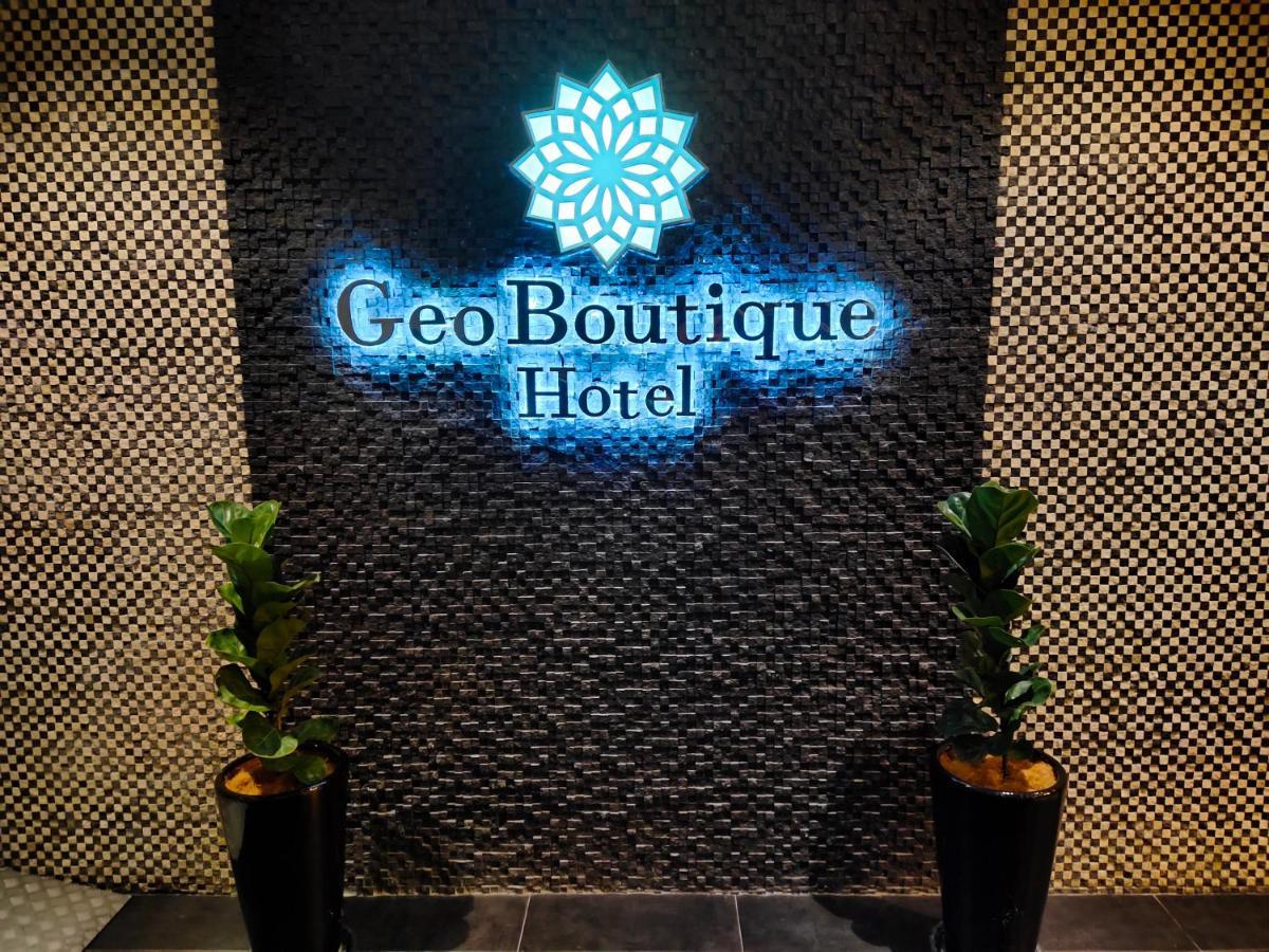 Geo Boutique Hotel - Seri Kembangan Exteriör bild